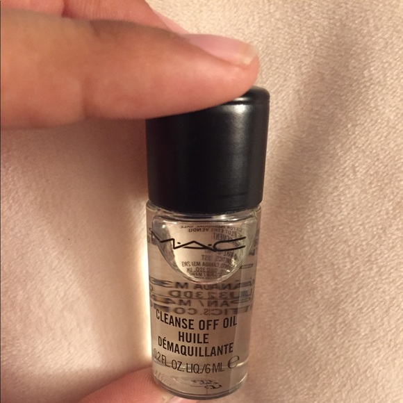 Make up items :)❤️! - Picture 2 of 4